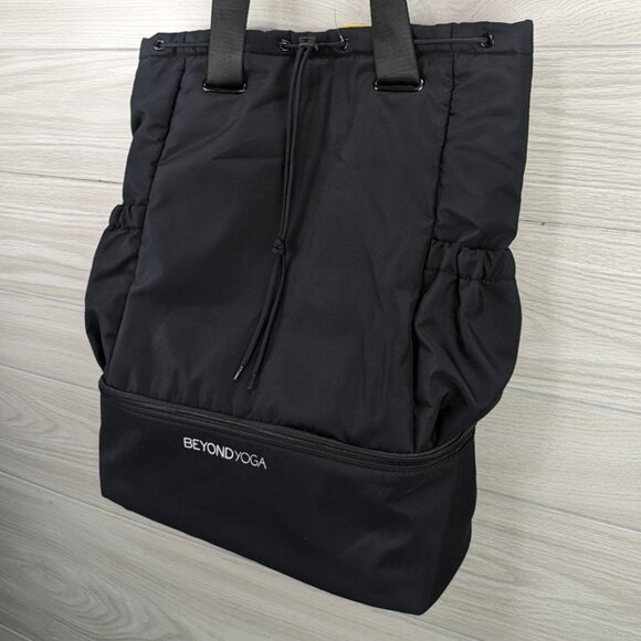 NWT Convertible Gym Bag - Picture 7 of 16